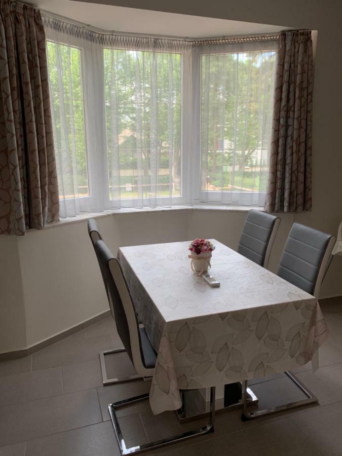 Apartament Katica *
